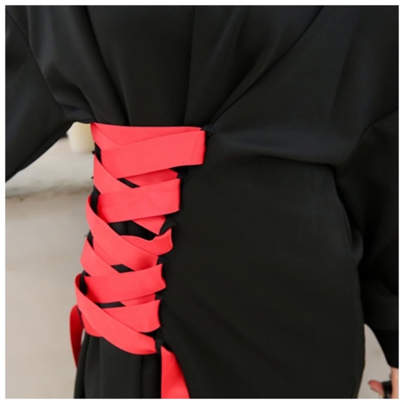 ❤️ Red Accent Ribbon Oversize Tunic Top - Picture 6 of 6